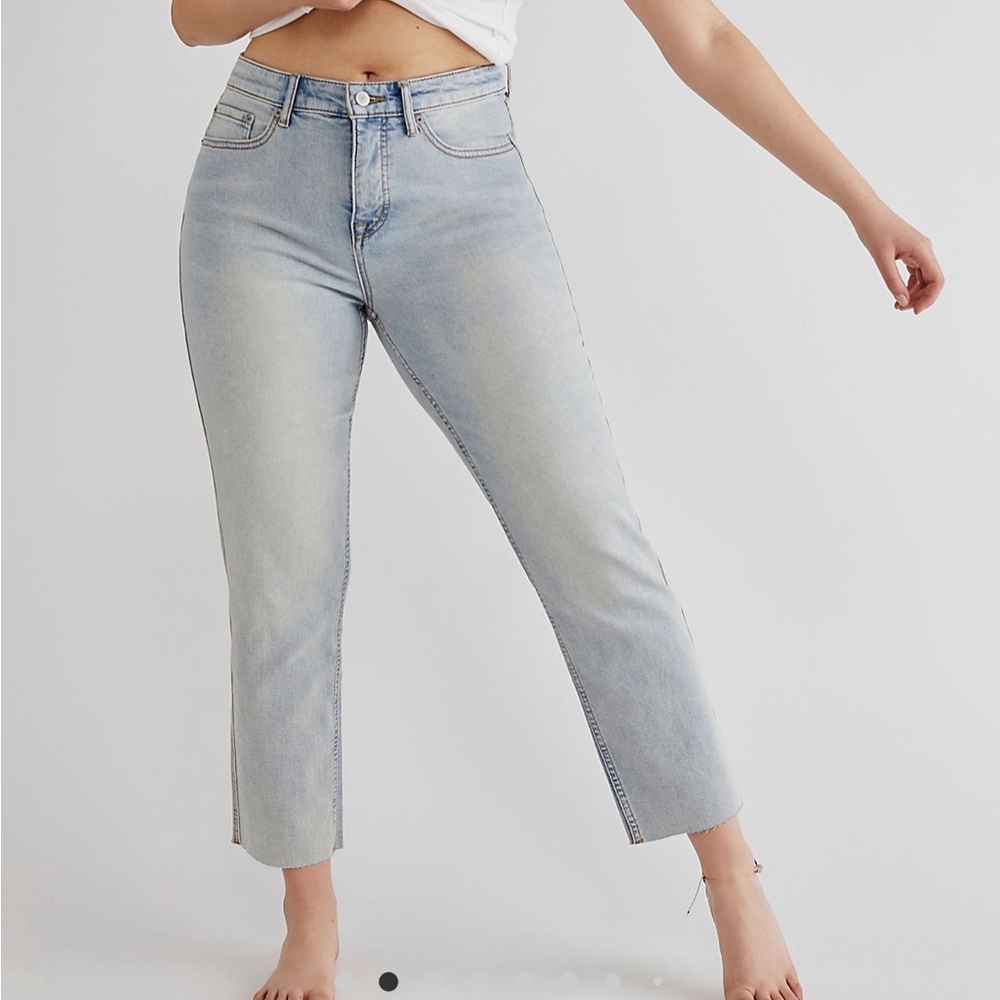 Free People CRVY Straight High Rise Vintage Jeans | stone wash | 34
